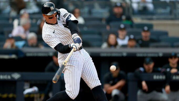 Aaron Judge marca tono con texto y HR en el primer partido en casa de los Yankees