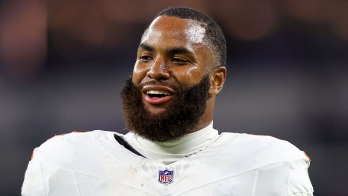 LB Anthony Walker se retira de la NFL después de nueve temporadas