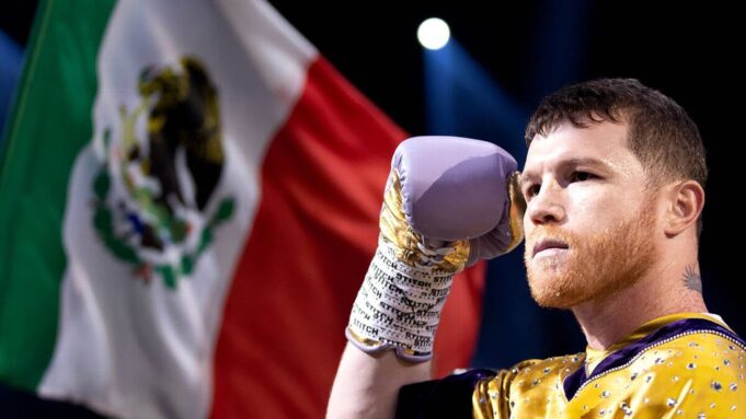 La estrella del boxeo Canelo Álvarez se inscribe en la universidad en medio de un despido por lesión