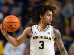 El PG estrella Elliot Cadeau regresará para la temporada senior en Michigan