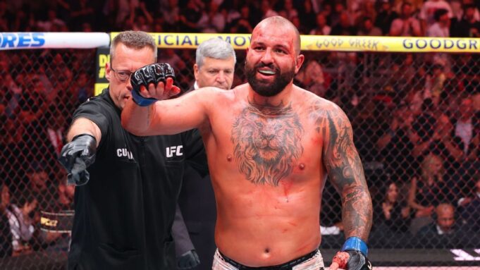 Conclusiones de UFC 327: Ulberg se rompió la rodilla, pero Procházka desperdició su oportunidad de título