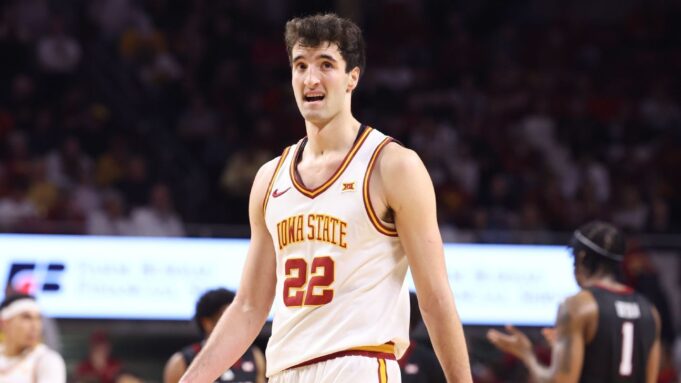 Milan Momcilovic de Iowa State ingresa al draft de la NBA, portal