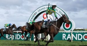 Resultados del Grand National 2026: I Am Maximus recupera el título y hace historia en Aintree
