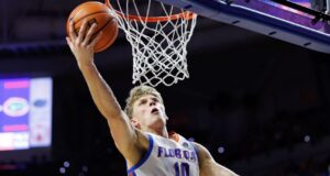 El máximo anotador de Florida, Thomas Haugh, regresará y pasará del draft de la NBA