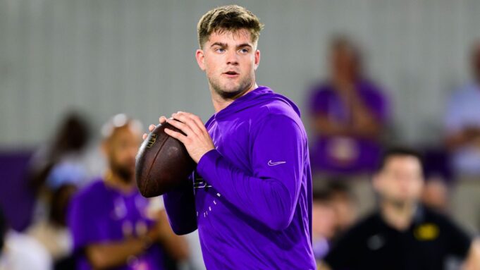 Se anima al OC de los Saints, Doug Nussmeier, a pasar el draft con su hijo, Garrett