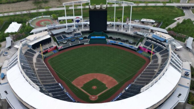Royals y Hallmark revelan plan de estadio para el centro de Kansas City
