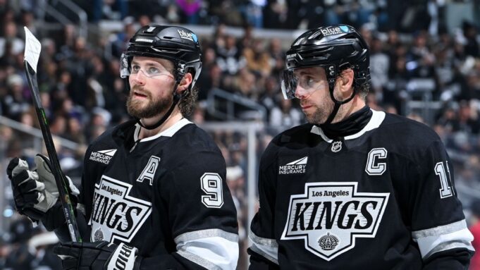 Los Kings, al borde de ser barridos en la primera ronda por los Avs, prometen “estar preparados”