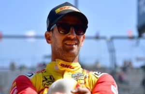 Romain Grosjean golpea sin darse cuenta a un pájaro durante la carrera de Indy 500