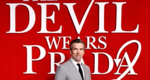 El actor australiano Patrick Brammall habla sobre su trabajo con Anne Hathaway