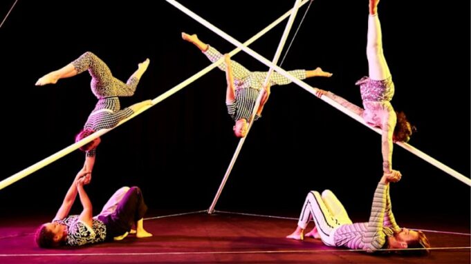 Compañía acrobática presenta un nuevo espectáculo para el festival