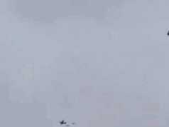 Avión de combate estadounidense derribado por Irán; un miembro de la tripulación rescatado; Portavoz iraní se burla de búsqueda; Trump quiere un presupuesto de defensa de 1,5 billones de dólares