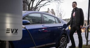 El lanzamiento de estaciones de carga para vehículos eléctricos se retrasa a medida que los australianos adoptan los vehículos eléctricos