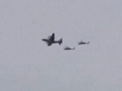 Búsqueda de un miembro de la tripulación de un avión de combate estadounidense desaparecido después de que un avión fuera derribado en Irán