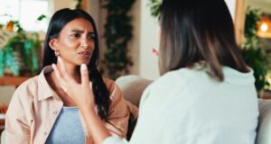 Esto es exactamente qué decirle a Debbie Downer en tu vida