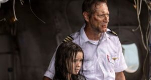 Renny Harlin regresa a mares infestados de tiburones