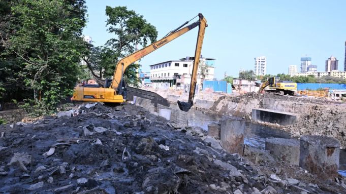 Mumbai: BMC fija el 31 de mayo como fecha límite para limpiar los desagües y apunta a los puntos críticos de anegamiento