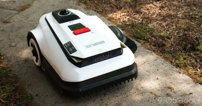 El mejor robot cortacésped de Ecovacs ahora tiene un herbicida