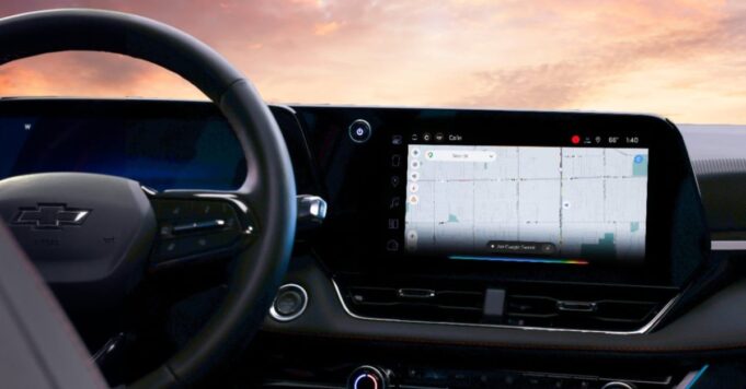Gemini reemplaza al Asistente de Google en los autos GM con Android Automotive