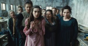 La película de terror tradicional de Anne Hathaway ‘Yesteryear’ provoca un infierno temprano