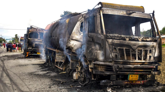 Dos niños muertos en atentado con bomba en Manipur, condena CM