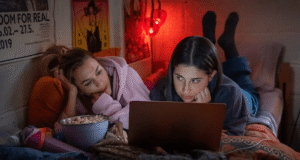 Reseña de ‘Compañeros de cuarto’: película de Netflix de Sadie Sandler