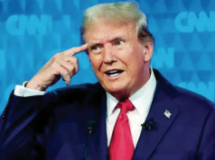 El presidente de Estados Unidos, Donald Trump, rechaza las afirmaciones del manifiesto tras el tiroteo en una cena en la Casa Blanca