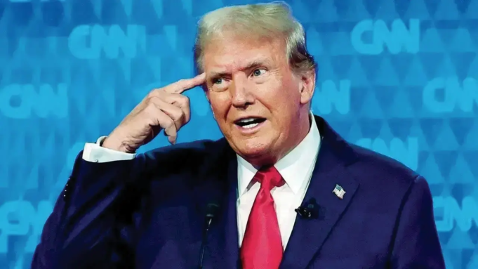 El presidente de Estados Unidos, Donald Trump, rechaza las afirmaciones del manifiesto tras el tiroteo en una cena en la Casa Blanca