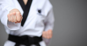 Gurnoor Kaur se convierte en el cinturón negro de Taekwondo más joven de Jammu y Cachemira