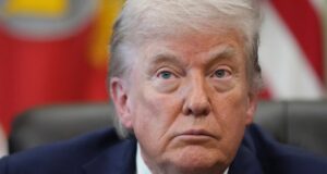 Donald Trump enviará a Steve Witkoff y Jared Kushner a Pakistán para mantener conversaciones de paz con el ministro de Asuntos Exteriores iraní, Abbas Araghchi; Se extiende el alto el fuego entre Israel y el Líbano