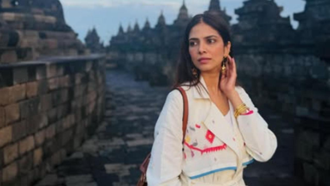 Malavika Mohanan detalla su visita “mágica” al templo de Borobudur