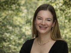 Este jugoso thriller está poblado por humanos hermosos y destructivos.