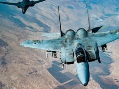 Trump fija un plazo de 48 horas para que un tripulante sea rescatado y otro detrás de las líneas enemigas después de que Irán derribara un avión de combate estadounidense.