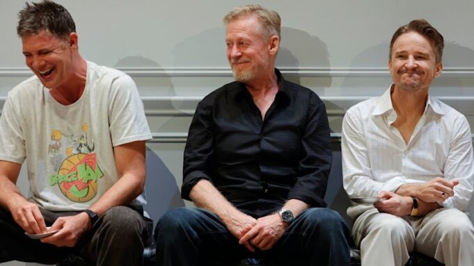 Arte en el Teatro de Comedia; Julio César en el Arts Centre Melbourne; Masayoshi Takanaka en el foro