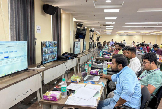 Participación de más del 62 por ciento en medio de violencia esporádica; Candidato del BJP agredido