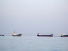 Irán confisca barcos mientras Estados Unidos extiende la tregua en medio de crecientes tensiones