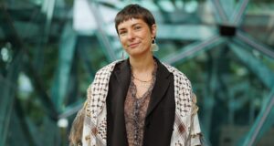 Los autores cortaron los lazos después de que el editor eliminara el libro de las Primeras Naciones Bila, un ciclo fluvial