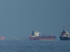 Irán vuelve a imponer restricciones después de que Estados Unidos continúa el bloqueo