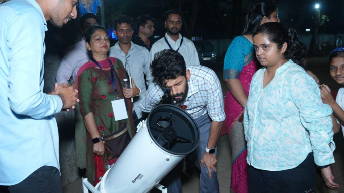 Mumbai: Goregaon organiza un taller de astronomía; los estudiantes obtienen observación práctica del cielo