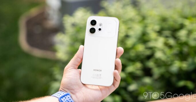 Honor 600 es un teléfono económico con muchas especificaciones que parece un iPhone