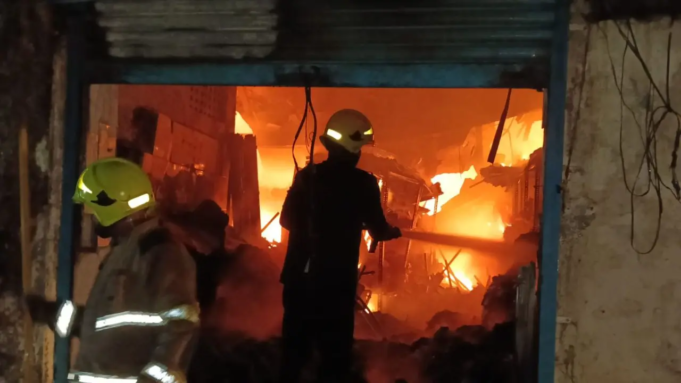 Maharashtra: Se produce un incendio en una agencia de espuma en Thane, no se reportan heridos
