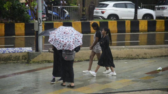 Mumbai recibe una breve llovizna; puede haber sido causado por disturbios occidentales: IMD