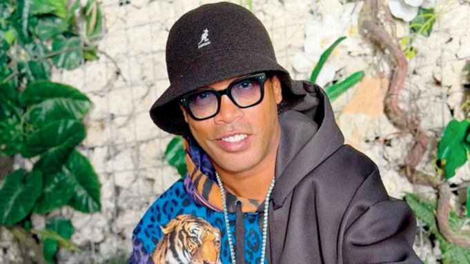 La cárcel, sin barrera para la leyenda del fútbol brasileño Ronaldinho