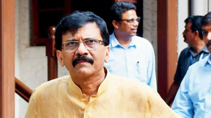 El diputado de Shiv Sena, Sanjay Raut, sobre la deserción de los diputados de la AAP