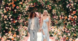 El diseñador de producción lo analiza