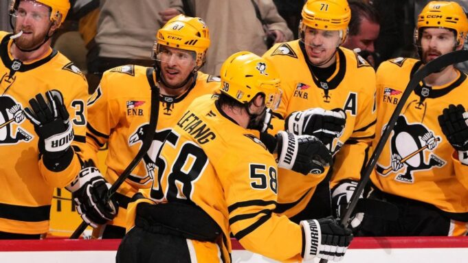 Crosby espera que el final de la temporada de Penguins no termine con Malkin
