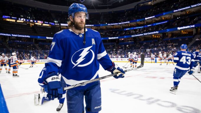 Victor Hedman dice que la licencia personal fue para abordar la salud mental
