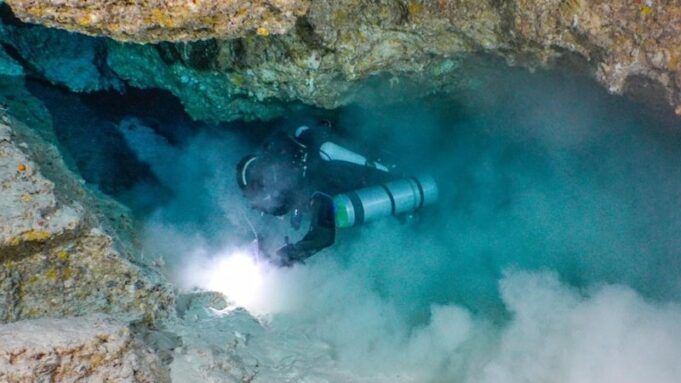 Los buzos probablemente tomaron un camino equivocado y terminaron en una cueva sin salida