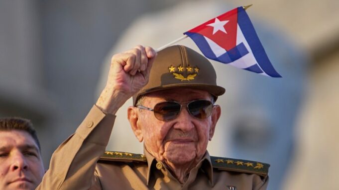 Estados Unidos presenta cargos penales contra el expresidente cubano Raúl Castro