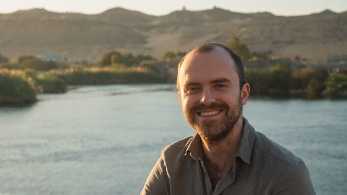 El historiador Tristan Hughes en su primera gira por Australia y la historia detrás de Hércules