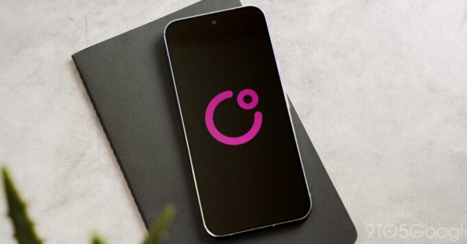 Google lanza el asistente experimental de IA ‘COSMO’ en Play Store